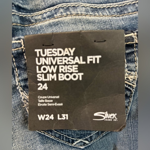 Silver Jeans Tuesday Low Rise Slim Bootcut Womens Size 24x31 Blue Distressed NEW - Picture 5 of 8